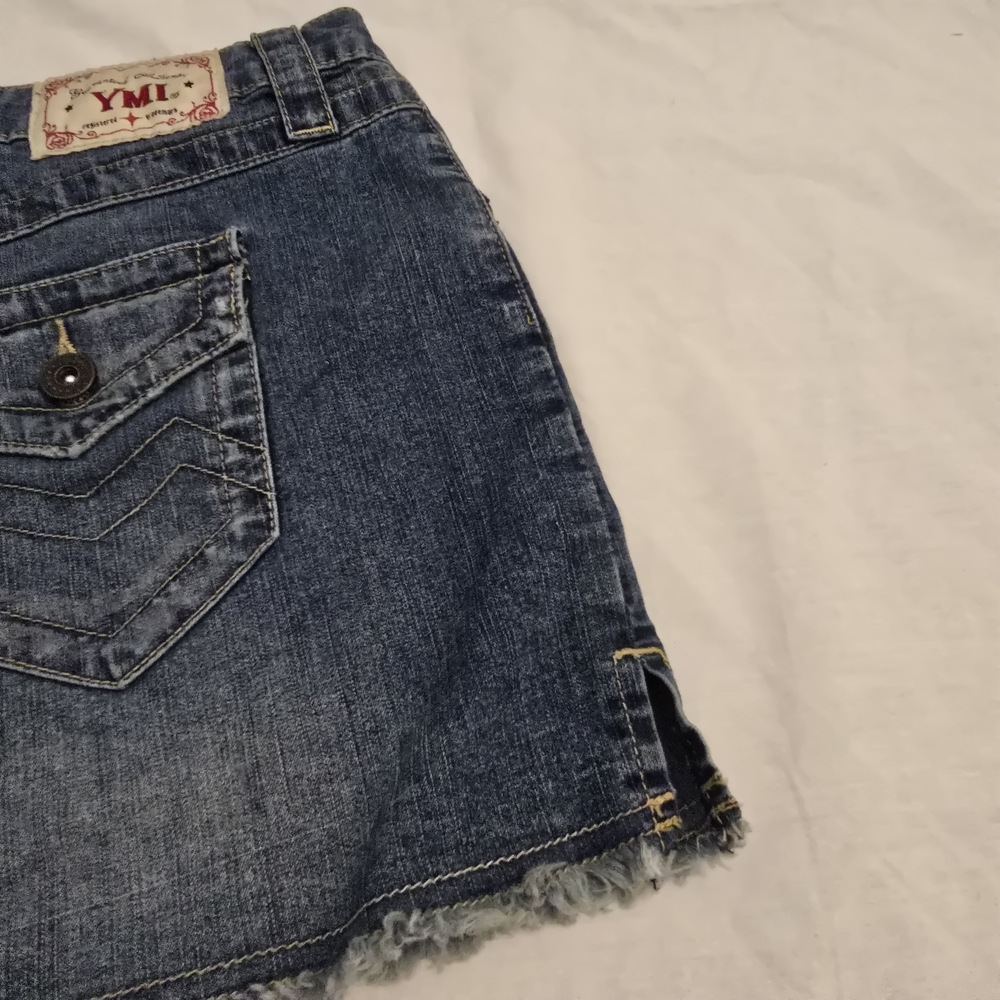 YMI Classic Denim Women's Jeans - Picture 11 of 15